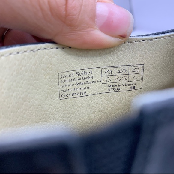 Josef Seibel Black Leather Block Heeled Ankle Boots Booties Size 38 EUR 7.5 US - Picture 7 of 10